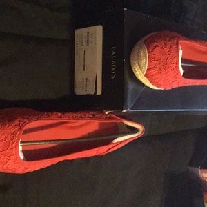 Talbots, beach girl vibe, Color cherry red, Size 10.5